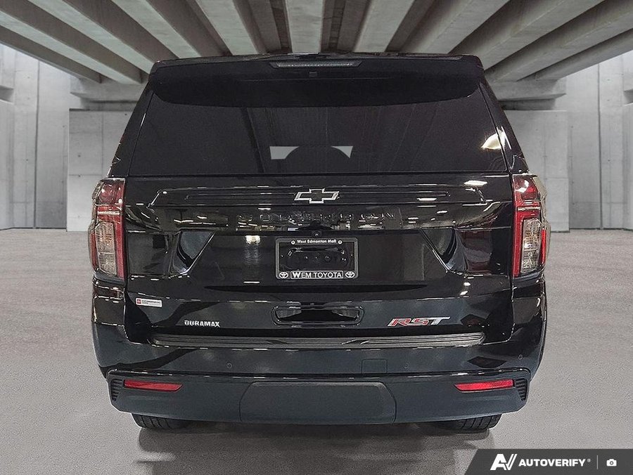 2024 Chevrolet Suburban RST Black