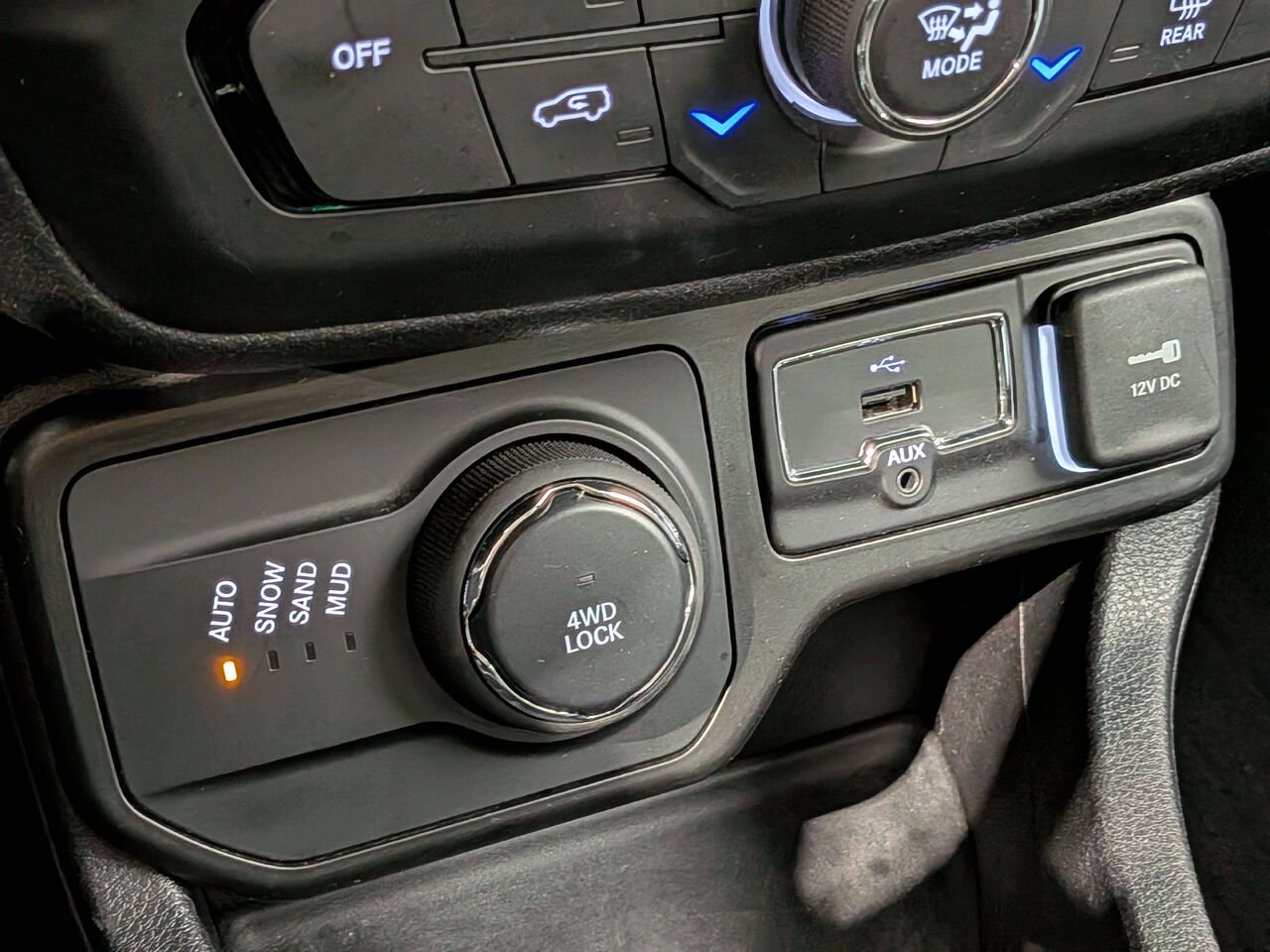 2019 Jeep Renegade Limited 4x4 Silver Val-David - photo #26