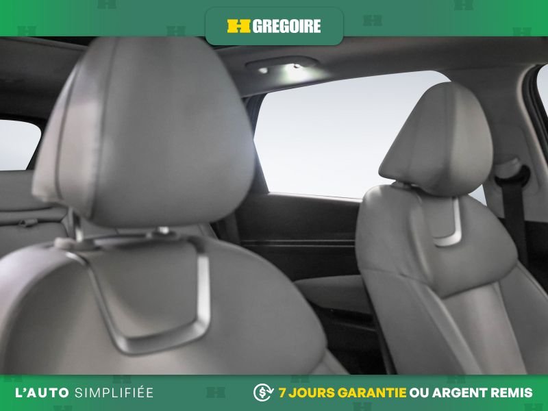 2023 Hyundai Tucson White Laval - photo #29