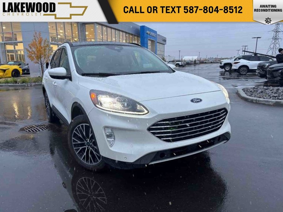 2022 Ford Escape Titanium Plug-In Hybrid PHEV 650A FWD 2.5L | Panoramic Sunroof White