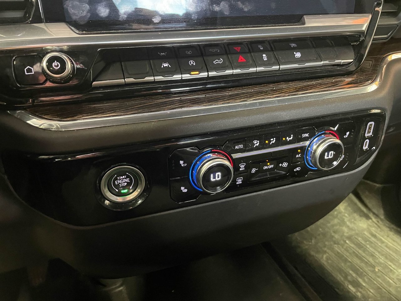 GMC Sierra 1500 SLE CREW 4X4 *NAV* SIÈGES CHAUFF BEDLINER CARPLAY 2023 Bleu Saint-Jérôme - photo #11