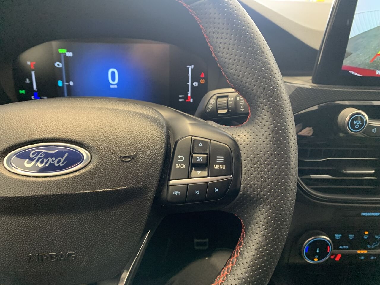 Ford Escape ESCAPE ST-LINE HYBRIDE AWD 2023 Rouge Châteauguay - photo #35