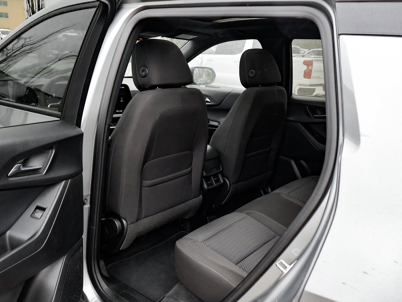 2026 Chevrolet Equinox AWD 4dr LT w/2LT Grey Sherwood Park - photo #25