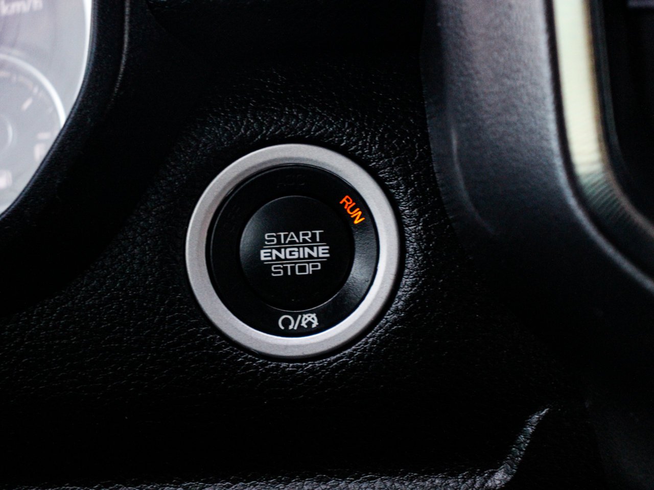 2022 Ram 1500 Sport 4x4 Crew Cab 5'7 Box Black Sherwood Park - photo #28
