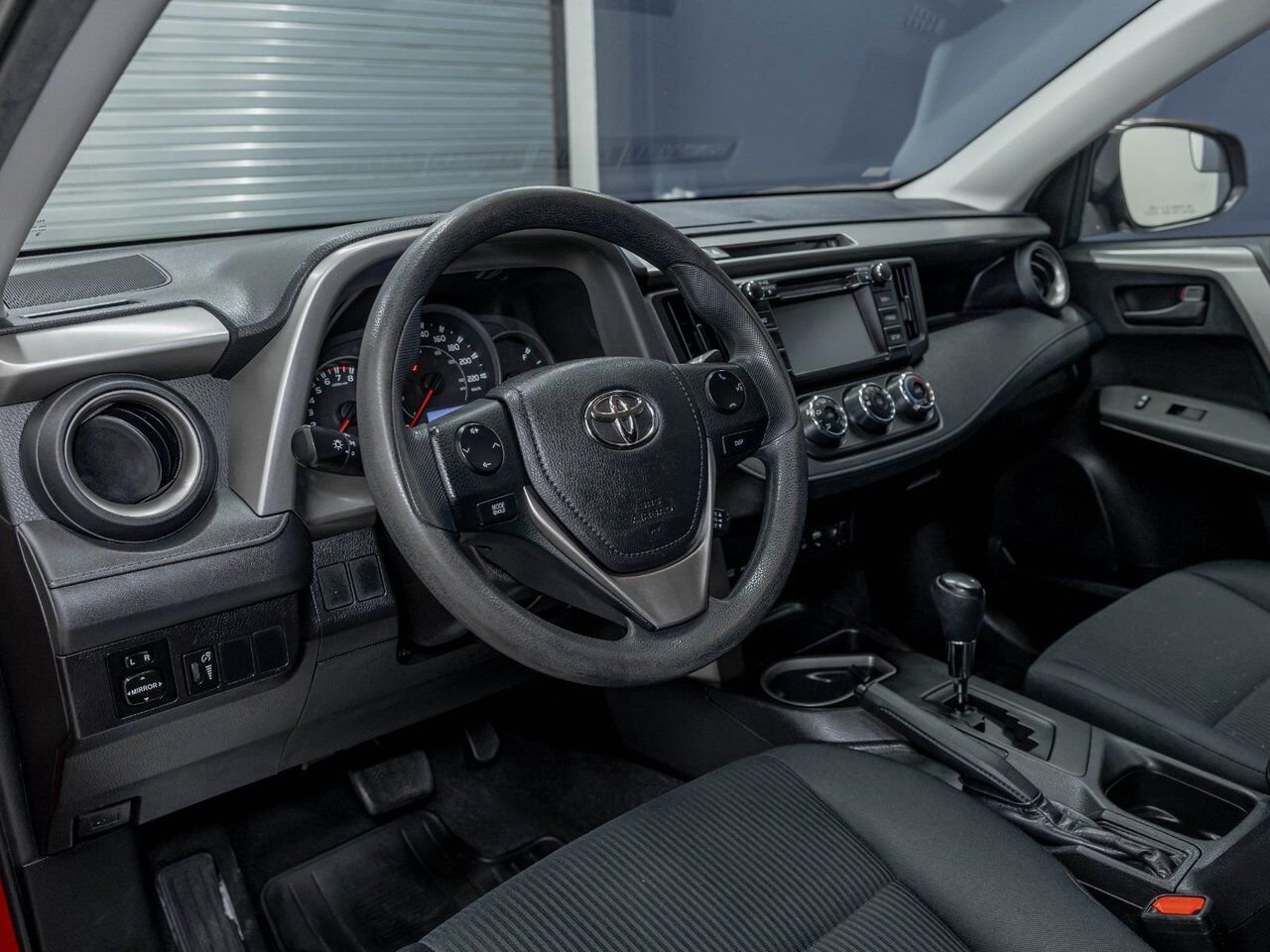 Toyota RAV4 LE *SIÈGES CHAUFF* BLUETOOTH CAMÉRA A/C USB 2016 Rouge Saint-Jérôme - photo #1