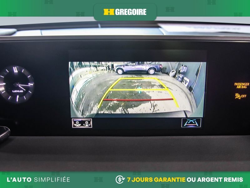 Lexus UX 2020 Blanc Blainville - photo #13