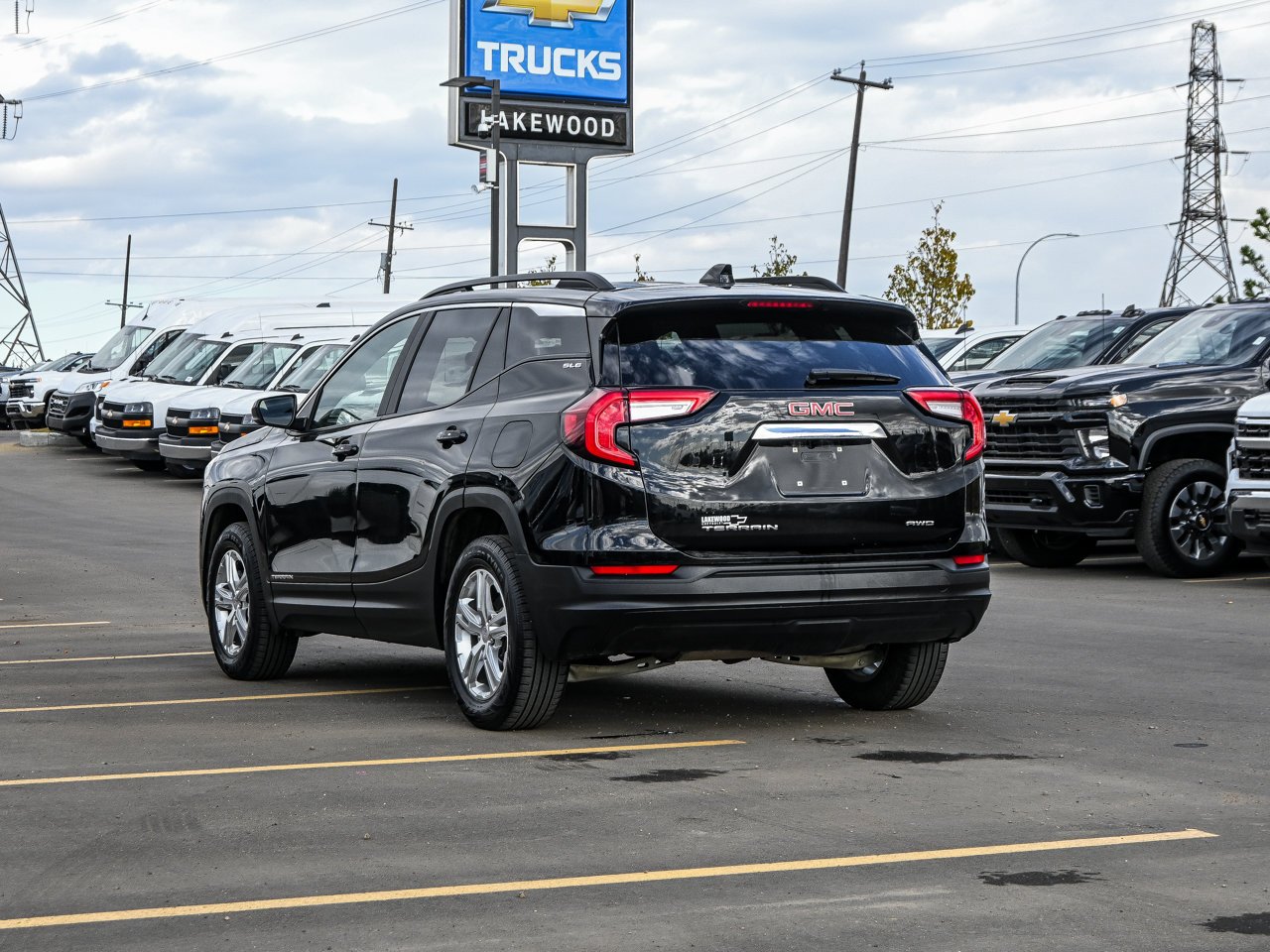 2024 GMC Terrain AWD 4dr SLE Black Sherwood Park - photo #10