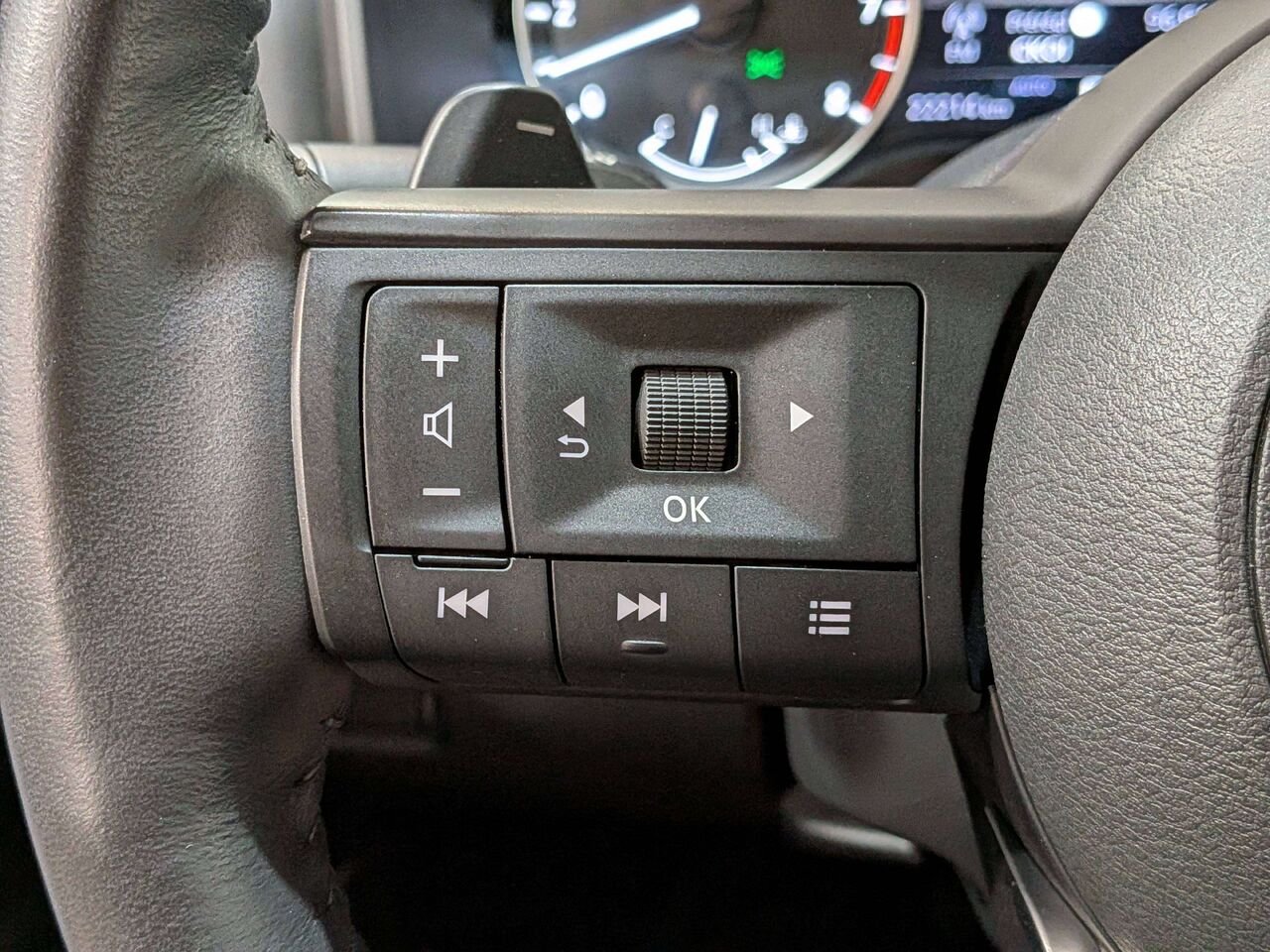 2024 Nissan Rogue AWD S White Val-David - photo #15