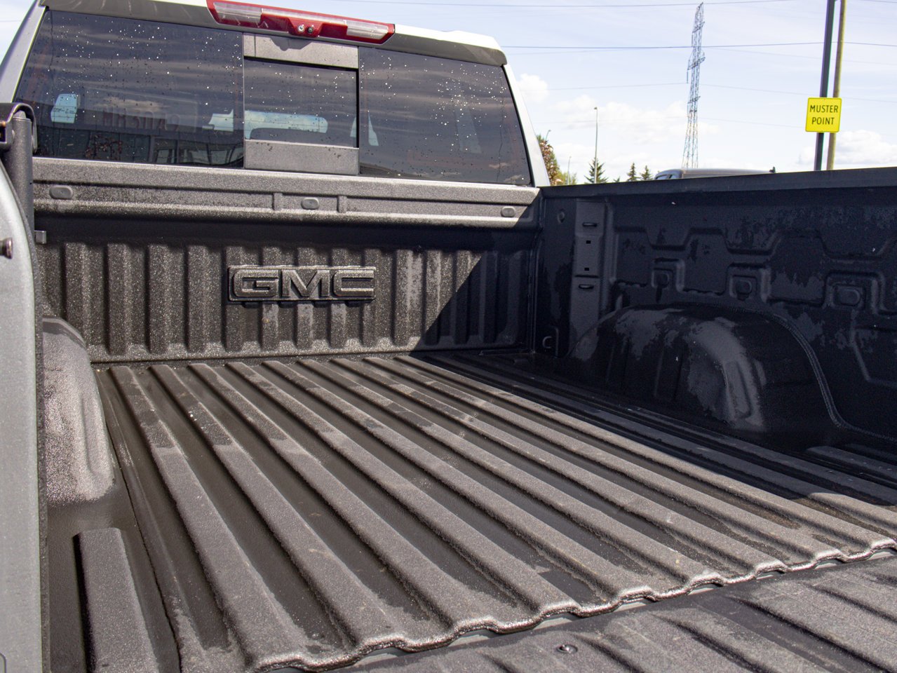 2025 GMC Sierra 1500 4WD Crew Cab 147 Denali Grey Sherwood Park - photo #10