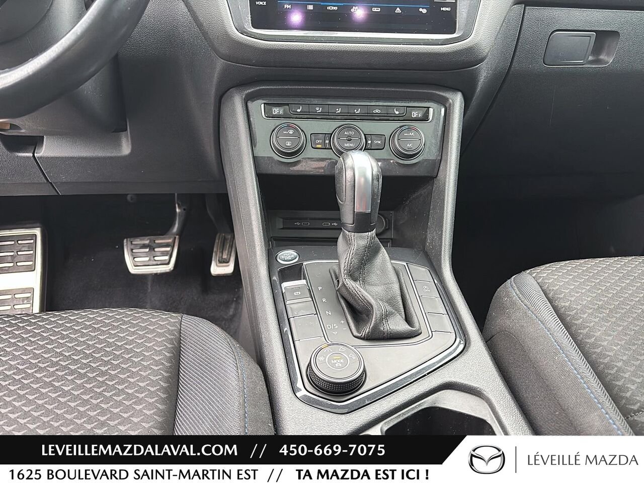 2021 Volkswagen Tiguan United 4MOTION Black Laval - photo #14