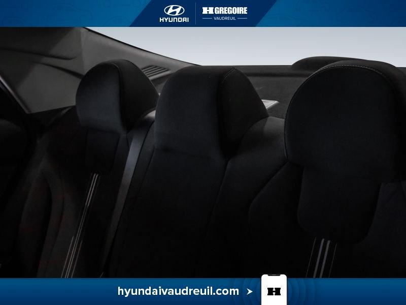 2021 Hyundai Elantra Red Saint-Eustache - photo #18