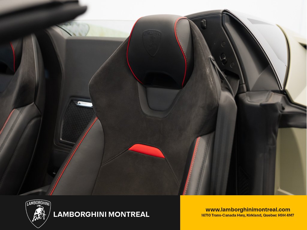 Lamborghini Huracan Evo RWD Spyder | Selezione 1 Year CPO | Wrapped (Original Paint Red) 2021 Vert Kirkland - photo #19