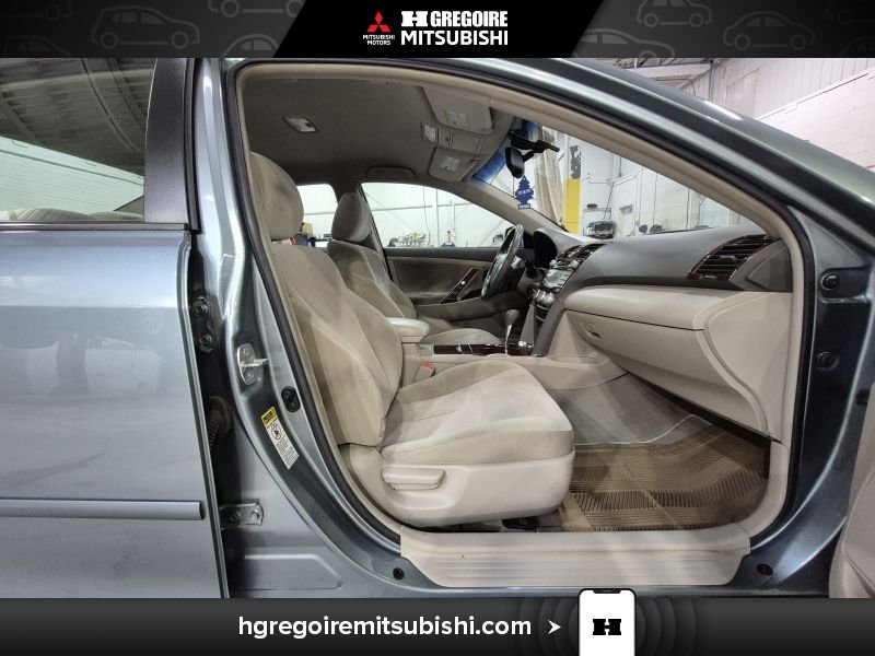2010 Toyota Camry Green Blainville - photo #14