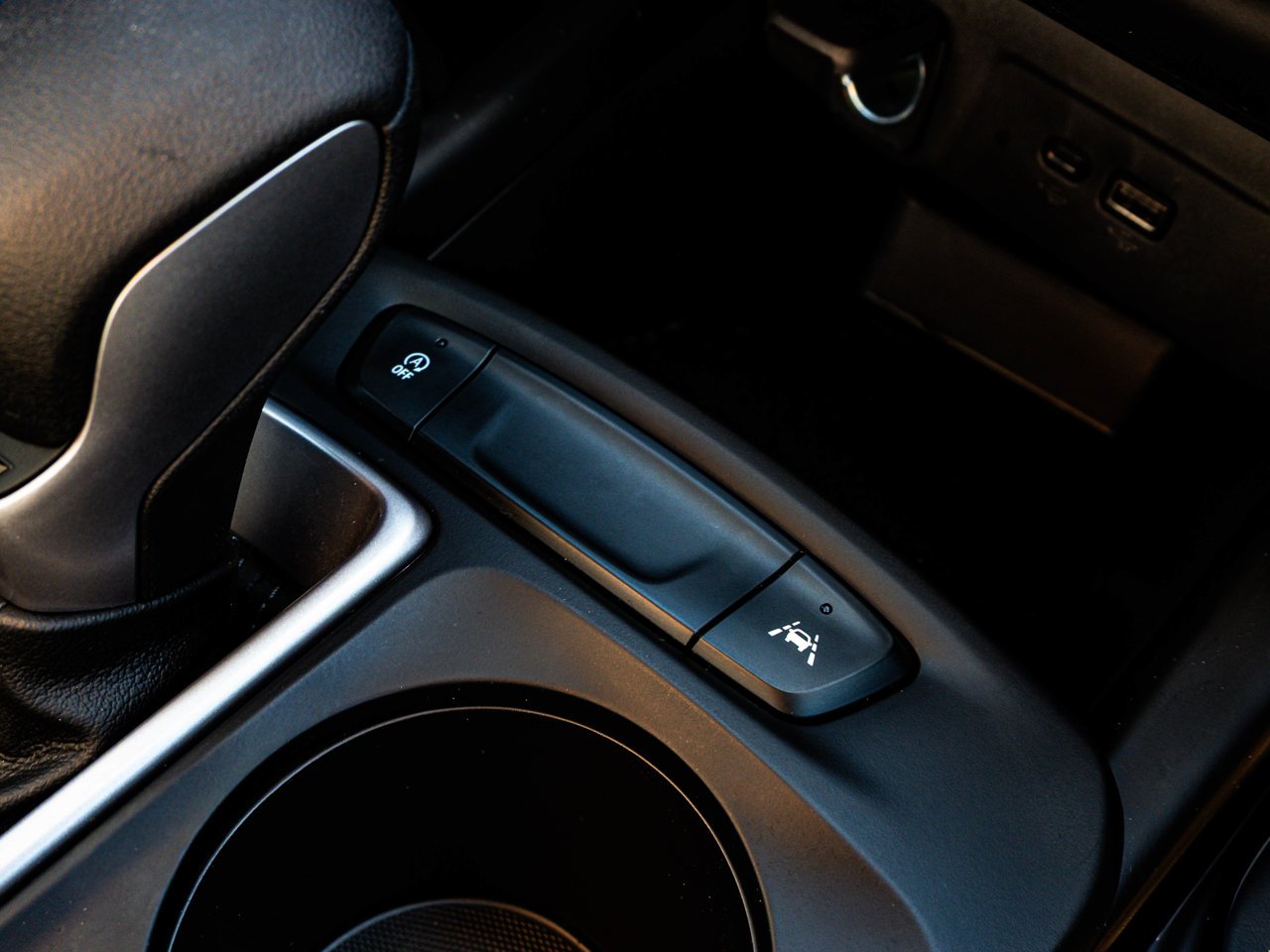 2025 Chevrolet Trax FWD 4dr LS Grey Sherwood Park - photo #24