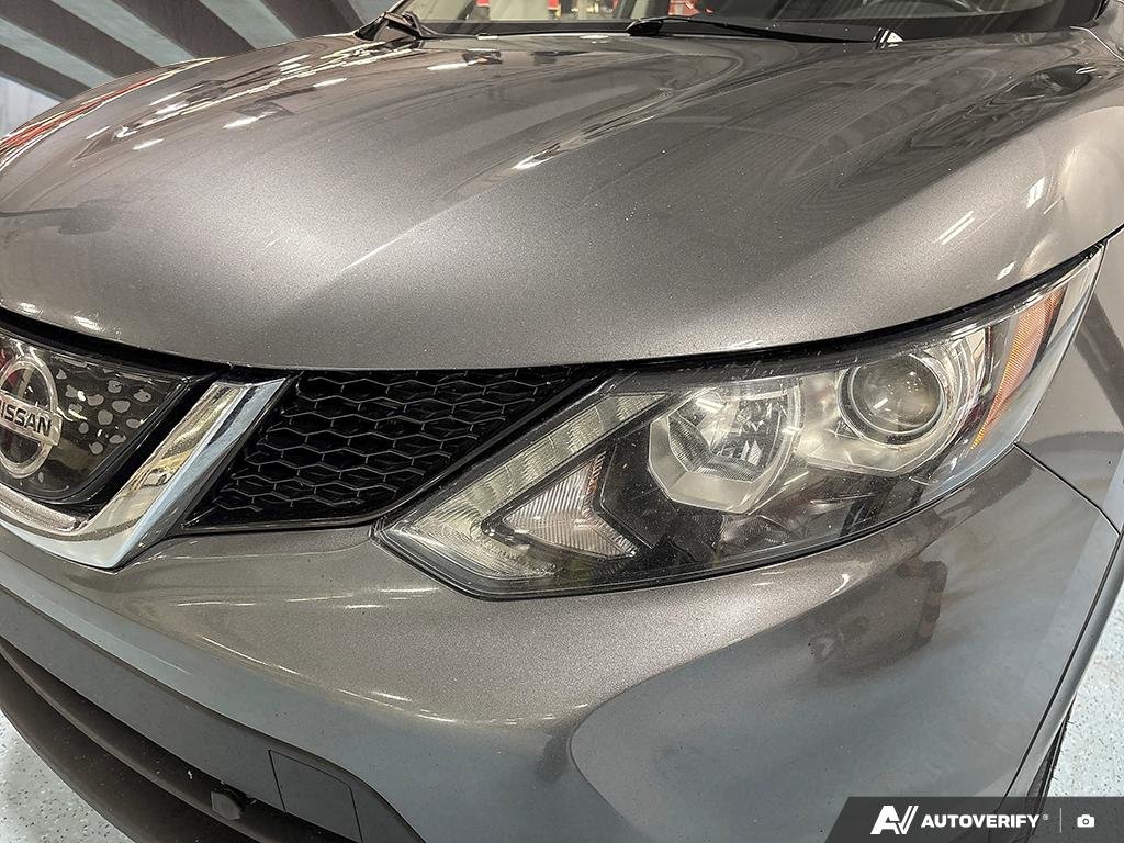 2018 Nissan Qashqai 2602152B | AWD SV CVT, new brakes, new tires and new shield. Grey Edmonton - photo #7