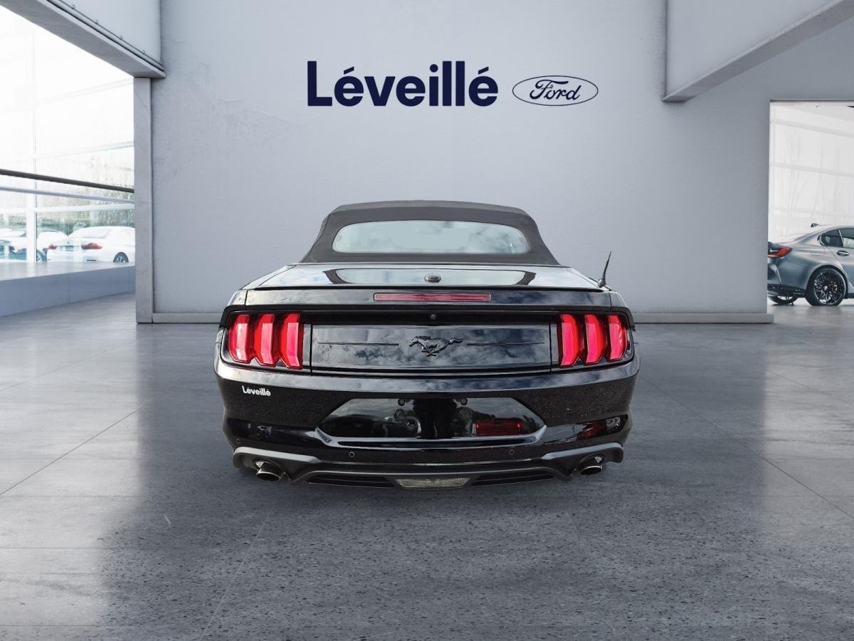 2018 Ford Mustang Black Saint-Jérôme - photo #11