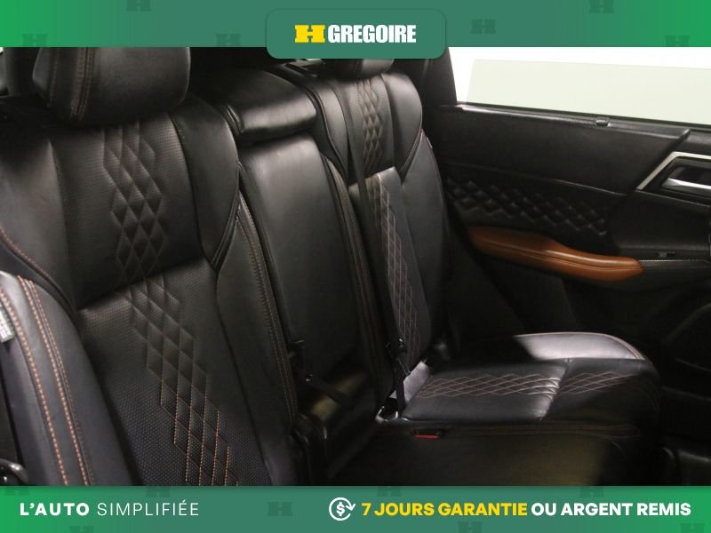2022 Mitsubishi Outlander Grey Laval - photo #30