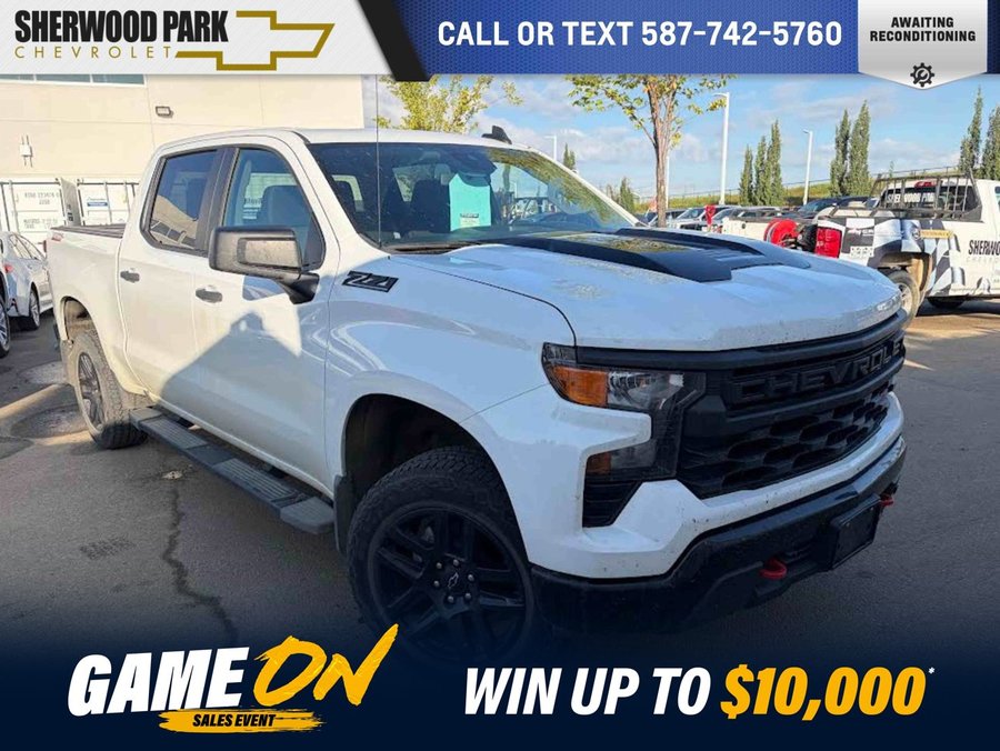 2025 Chevrolet Silverado 1500 Custom Trail Boss 5.3L | Tonneau Cover White
