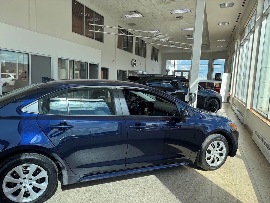 Toyota Corolla LE CVT 2026 2026 Bleu héliographique