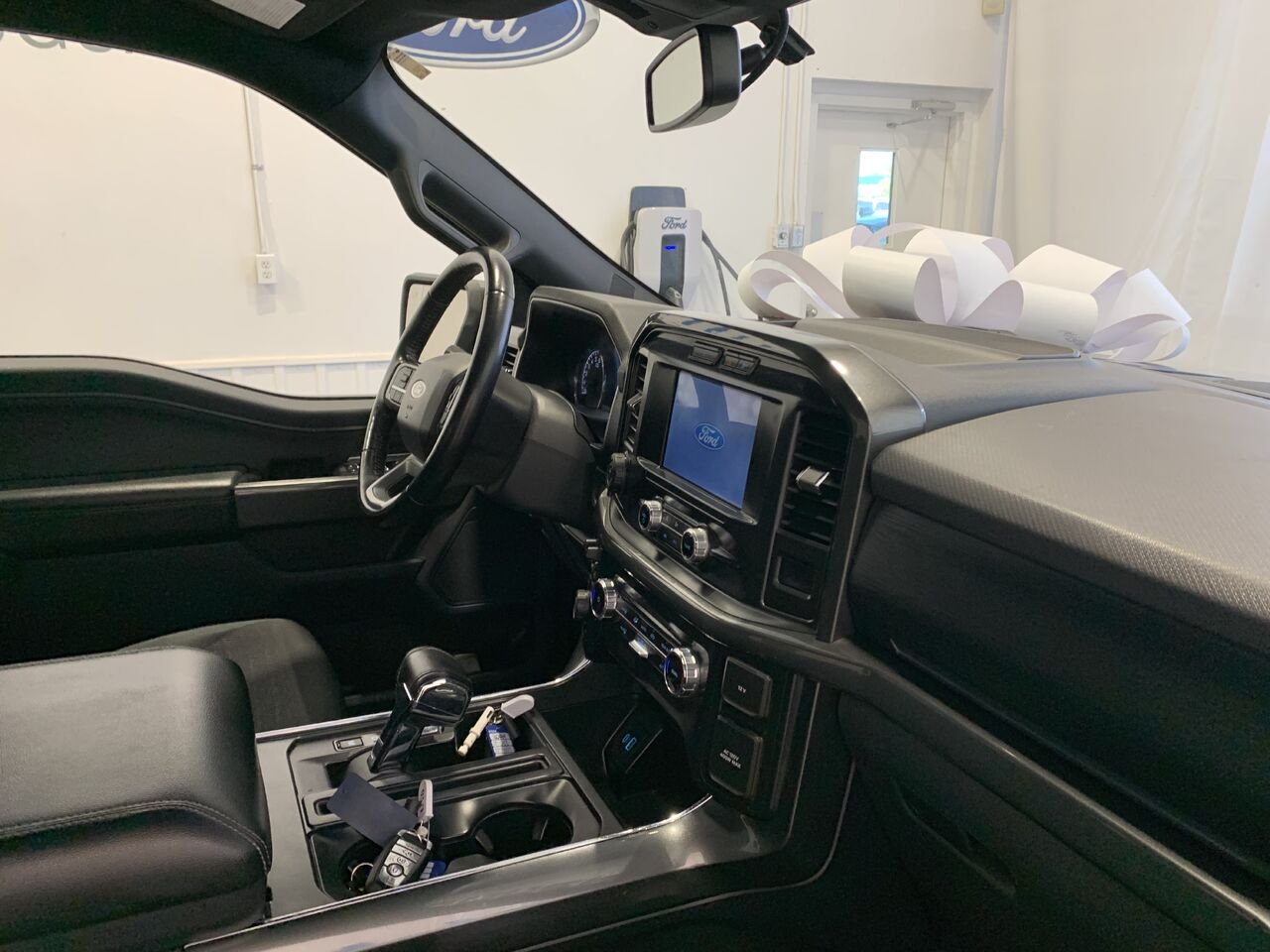 2022 Ford F-150 XLT cabine SuperCrew 4RM caisse de 5,5 pi Black Châteauguay - photo #18