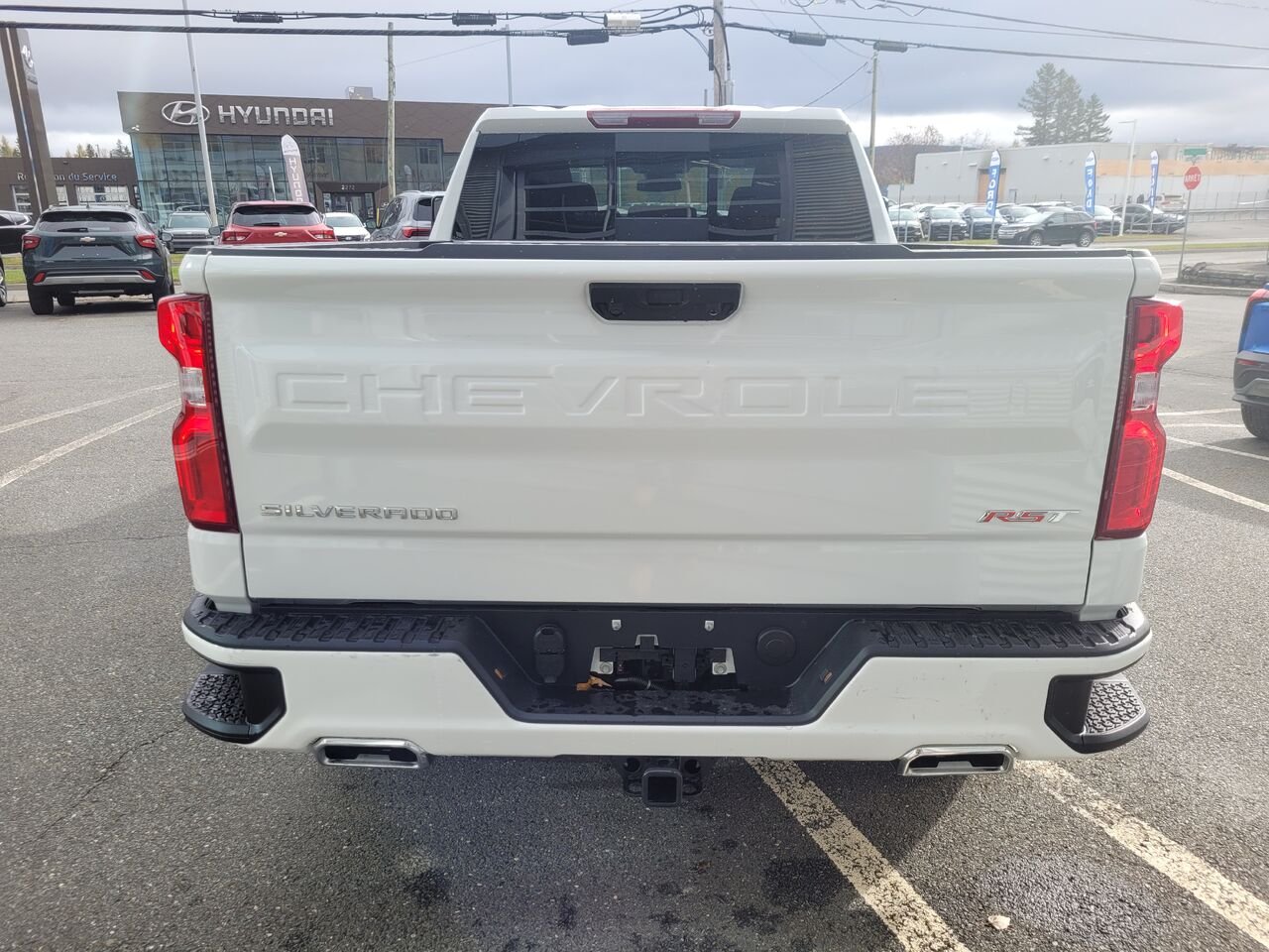 Chevrolet Silverado 1500 RST cabine multiplace 4RM 157 po 2026 BLANC SOMMET Thetford Mines - photo #3