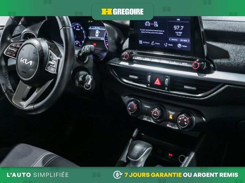 2023 Kia Forte Black Blainville - photo #25