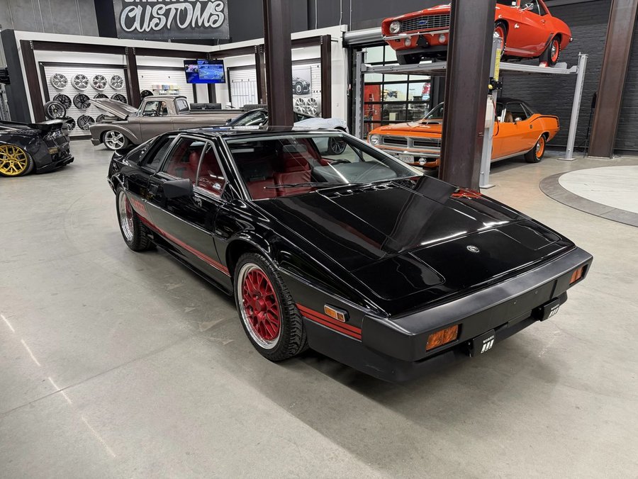 1983 Lotus Turbo Esprit | One Owner | Blaupunkt Sound System | 5 Speed Manual | Series 3 Wheels
