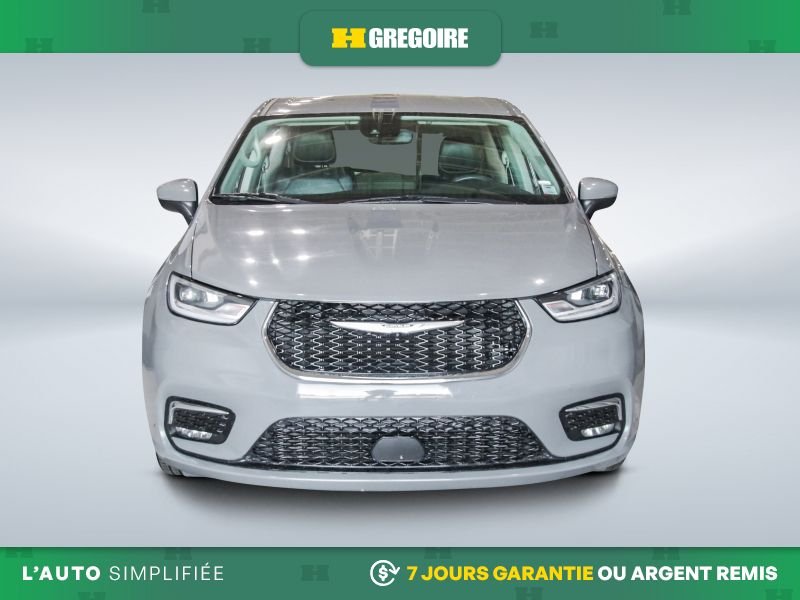 2023 Chrysler Pacifica Grey Blainville - photo #1