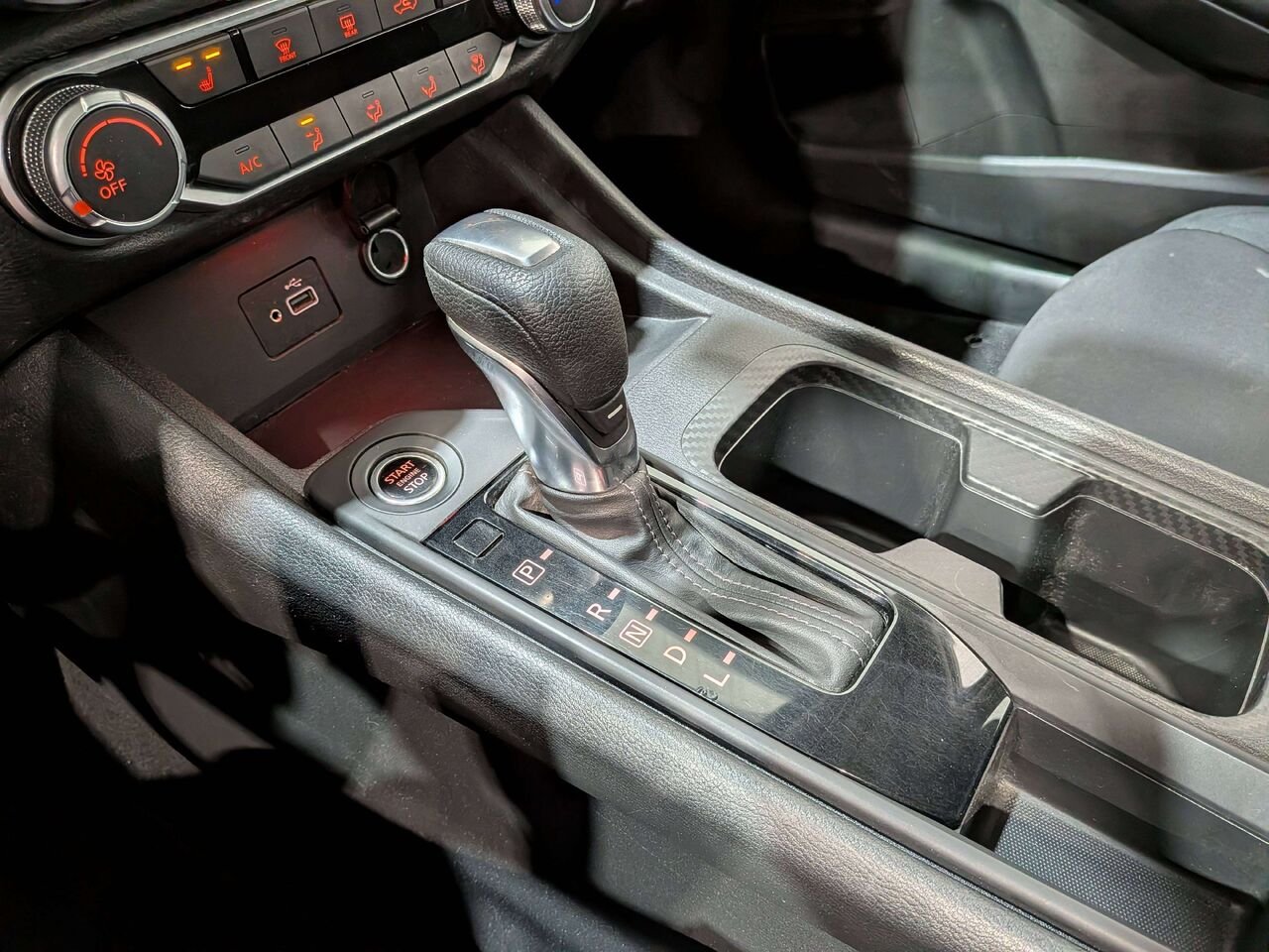 Nissan Sentra S Plus CVT 2023 Gris Val-David - photo #27