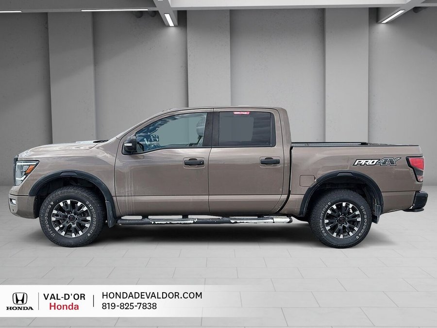 2020 Nissan Titan 2020 Brown