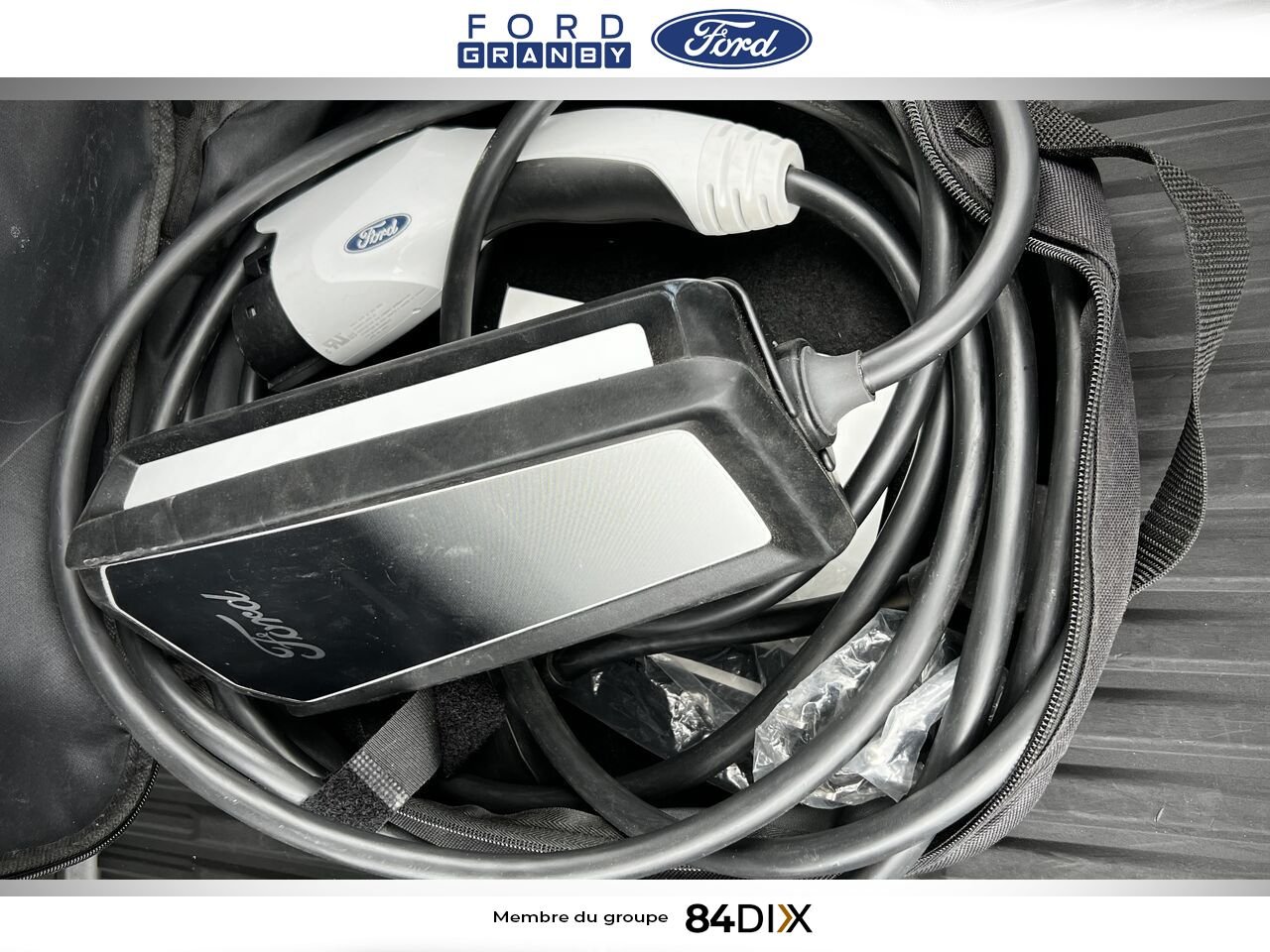 2022 Ford F-150 Lightning Grey Granby - photo #13