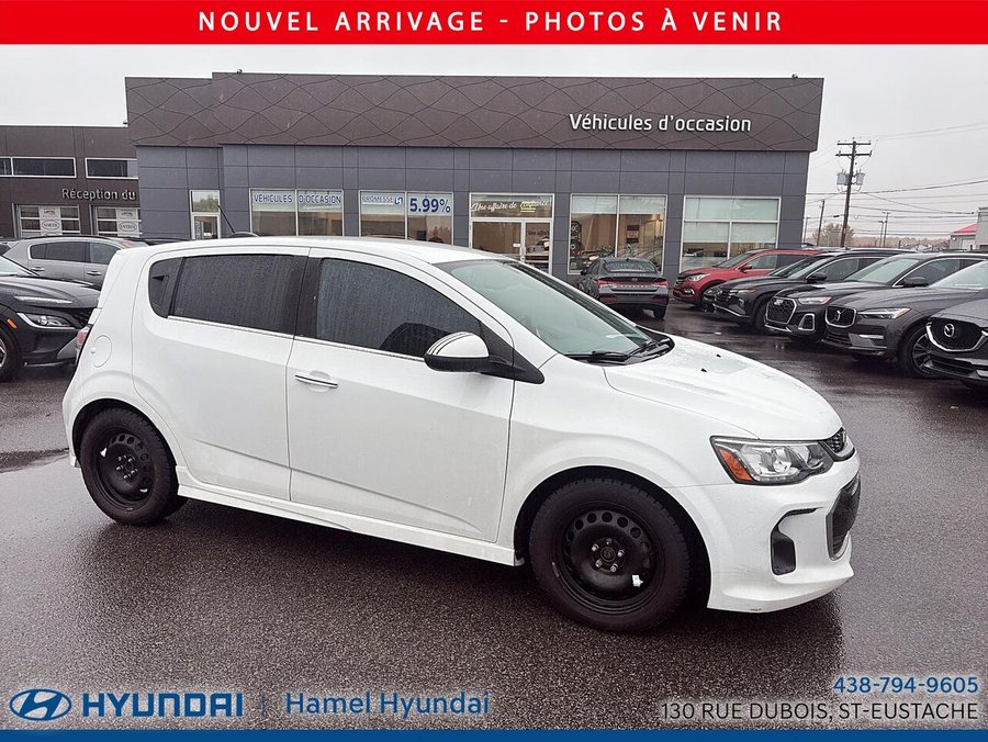 Chevrolet Sonic LT à hayon 5 portes BA 2017 Blanc