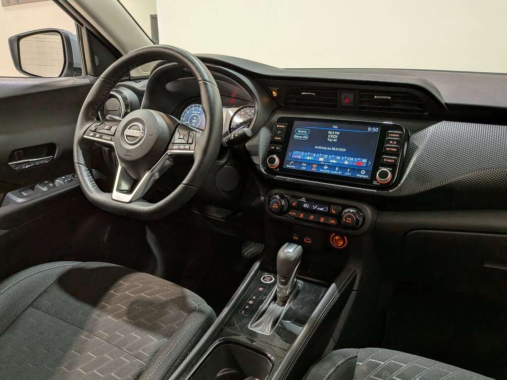 Nissan Kicks SV FWD 2024 Gris Val-David - photo #18