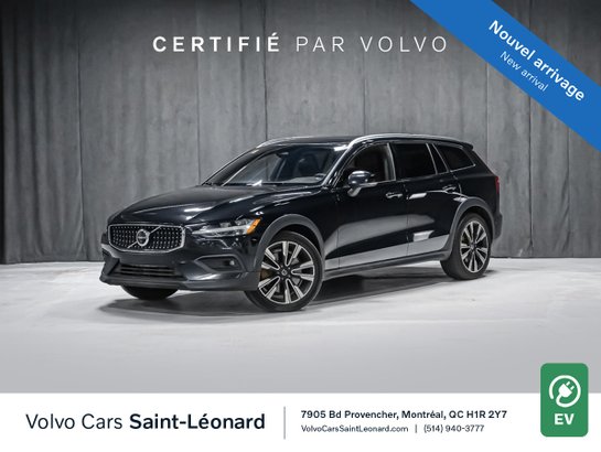 2023 Volvo V60 Cross Country Plus 
