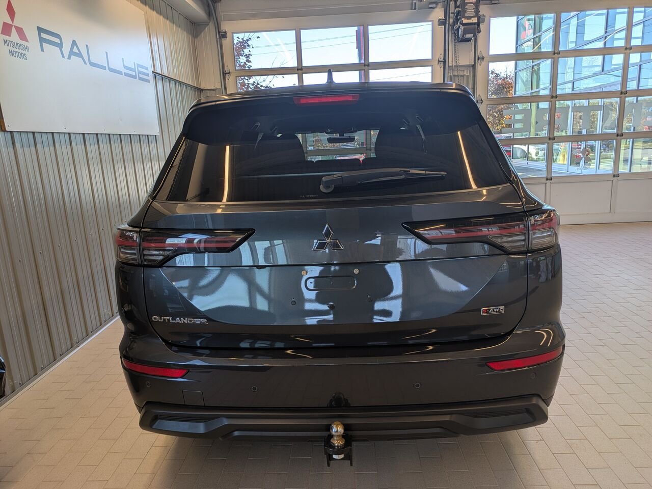Mitsubishi Outlander 2025 Gris Gatineau - photo #2