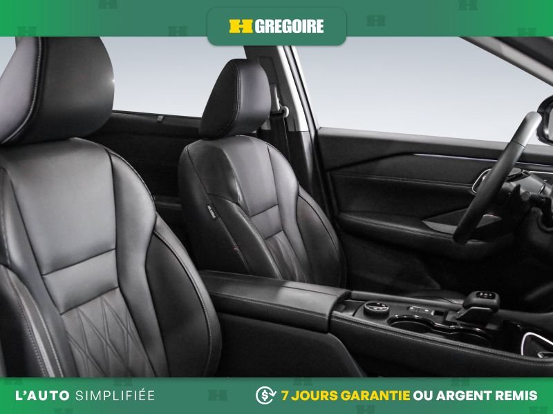 Nissan Rogue 2025 Blanc Laval - photo #30