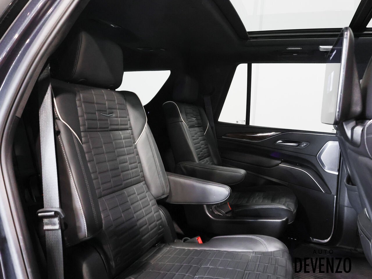 Cadillac Escalade 2024 Gris Saint-Eustache - photo #12