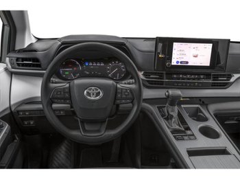 Toyota Sienna LE