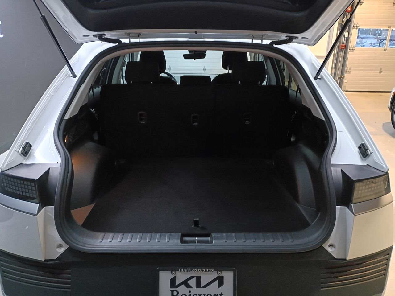 2023 Hyundai IONIQ 5 White Blainville - photo #12
