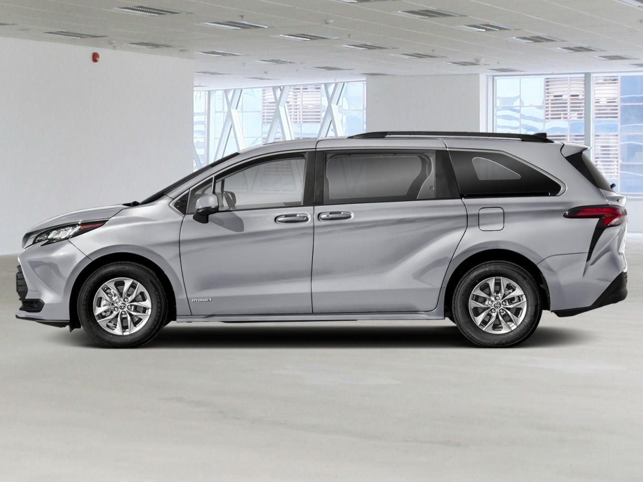 TOYOTA SIENNA HYBRID LE TA 8 places 2024 Argent Gatineau - photo #2