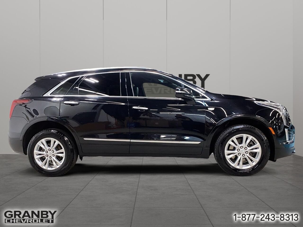 Cadillac XT5 TI 4 portes de luxe | G3840 2024 Noir Granby - photo #3