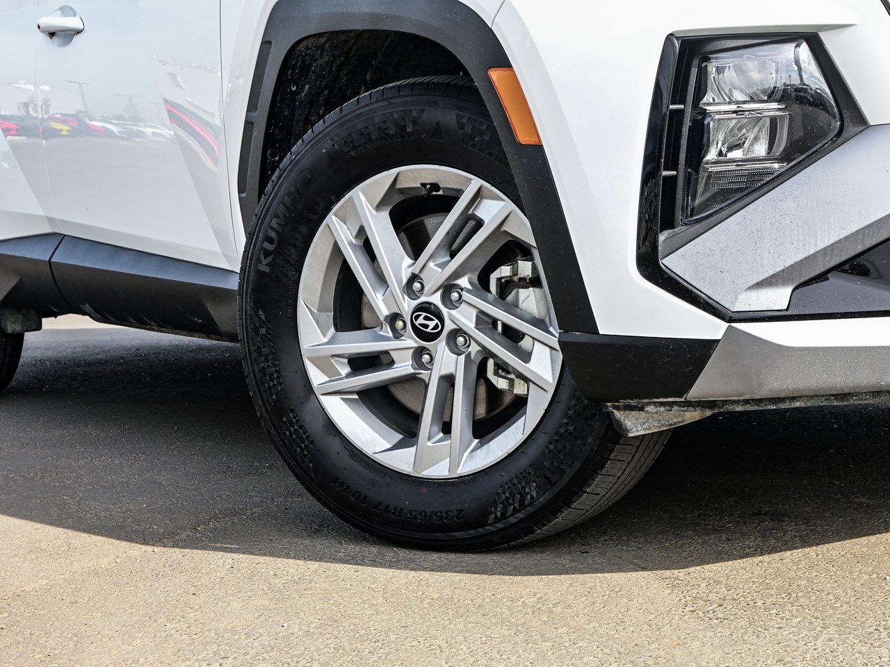 2025 Hyundai Tucson Preferred AWD White Sherwood Park - photo #5