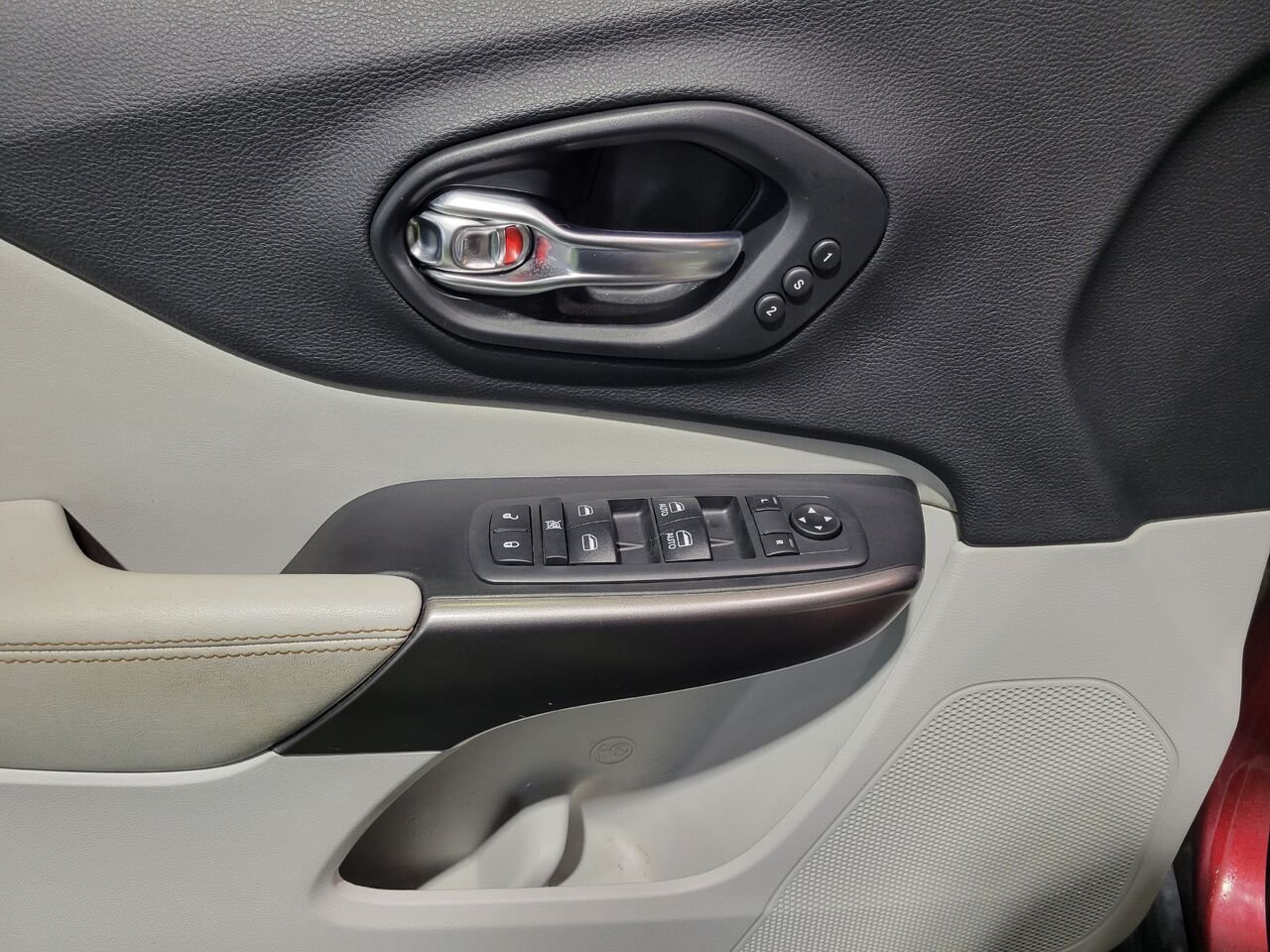 Jeep Cherokee 2019 Rouge Longueuil, - photo #9
