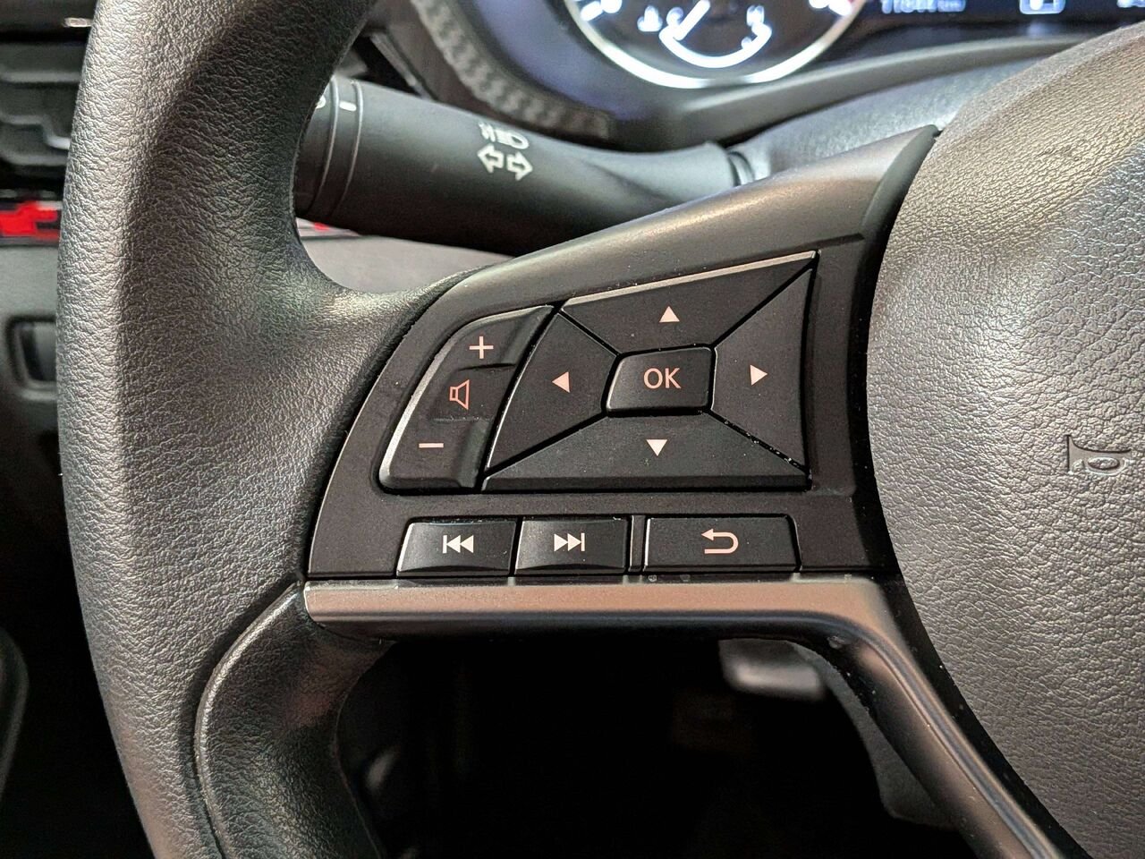 2024 Nissan Sentra SV CVT White Val-David - photo #14