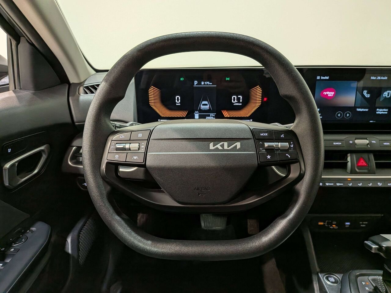 2025 Kia K4 LX FWD Grey Val-David - photo #13