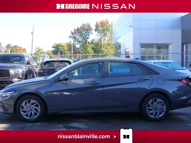2025 Hyundai Elantra Grey Laval - photo #4
