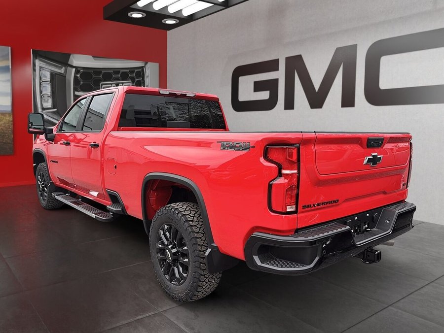 2026 CHEVROLET Silverado 2500HD 2026 RED HOT