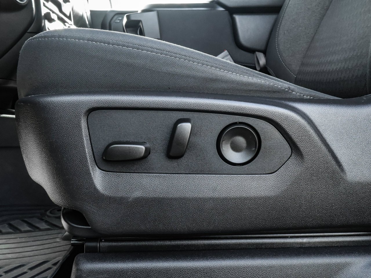 2024 Chevrolet Silverado 1500 4WD Crew Cab 157 Custom Trail Boss Black Sherwood Park - photo #20