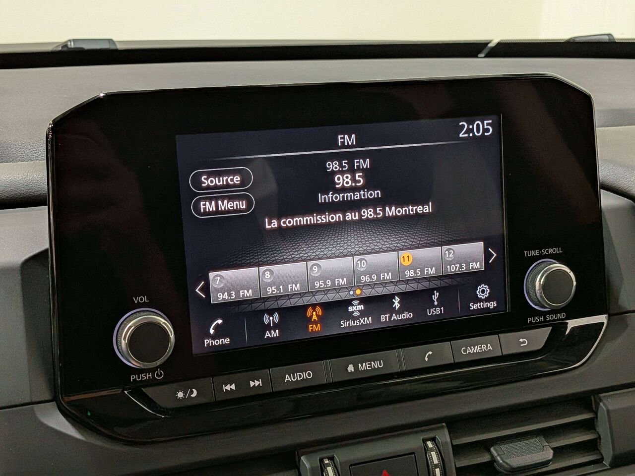 2024 Nissan Pathfinder S 4WD Black Val-David - photo #23