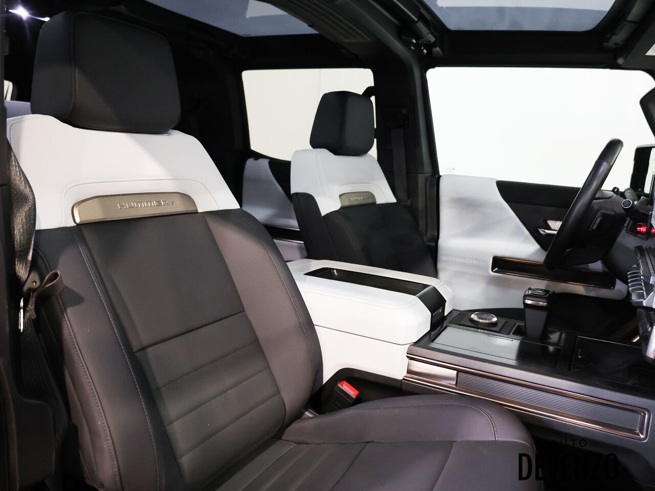 2025 GMC HUMMER EV White Saint-Eustache - photo #7